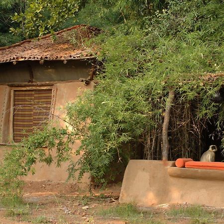 Mahua Kothi, Bandhavgarh National Park Hotel Tāla Екстериор снимка