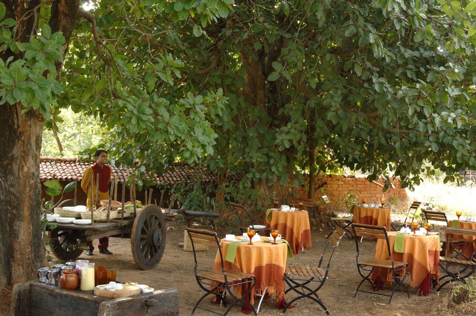 Mahua Kothi, Bandhavgarh National Park Hotel Tāla Екстериор снимка
